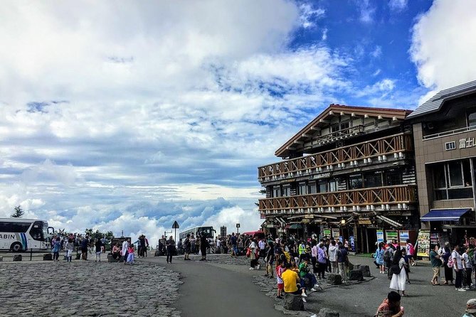 Mt Fuji and Hakone 1-Day Bus Tour Return by Bullet Train - The guides make a difference