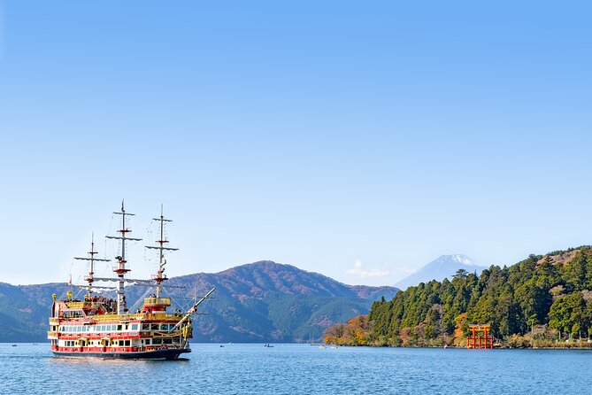 Mt. Fuji and Hakone Day Trip From Tokyo with Bullet Train Option - Lake Ashi’s pirate ship cruise