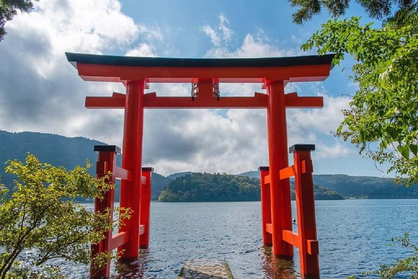 Mt Fuji Hakone/Enoshima Tour:Optional Ropeway/Lake Ashi Boat - The Hakone Ropeway and volcanic views