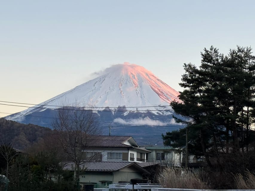MT.Fuji: Mount Fuji Private day Tour With Guide - Fugaku Wind Cave and the volcanic side of Fuji