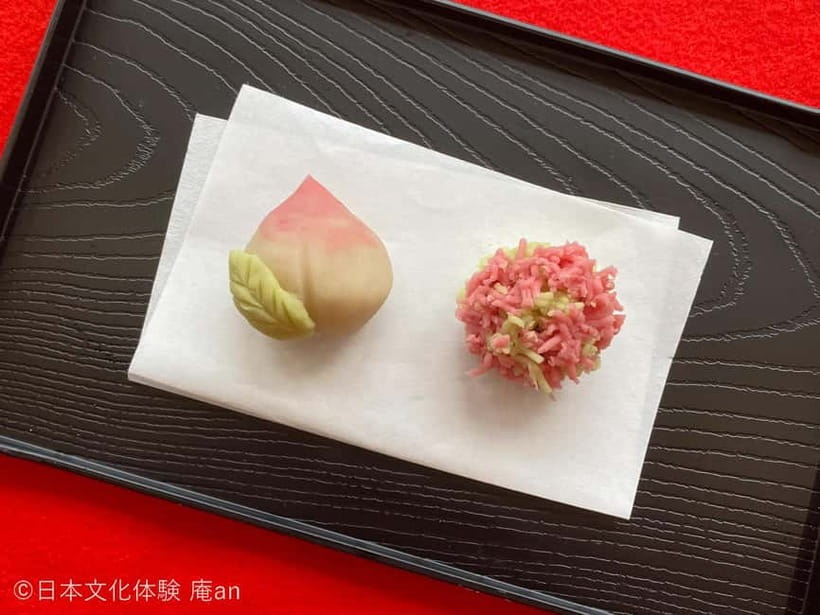Nagoya: Japanese Traditional Sweets making and Tea Ceremony - Grinding Uji matcha and learning tea manners