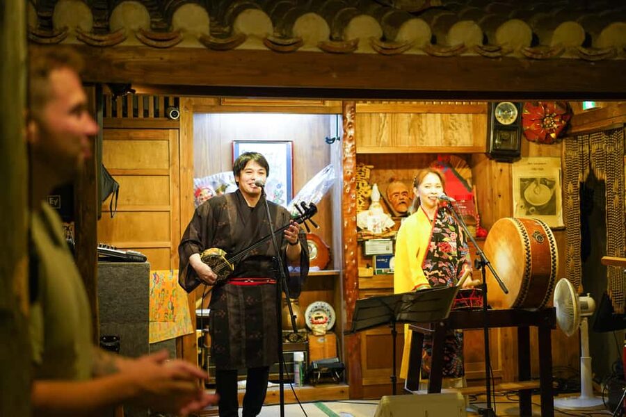 Naha Bar Hopping Tour in Okinawa - Three bars, one Okinawan evening