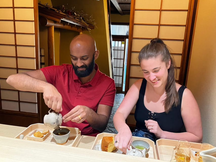 Nara:5 Type of Tea Tasting & Mindful Tea Ceremony - Learning to whisk your own matcha