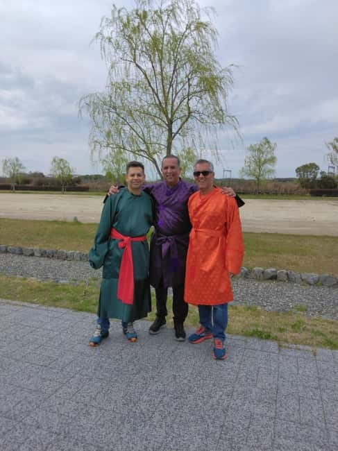 Nara: Bike Tour in Ancient Capital UNESCO World Heritage - Tenpyo clothing and memorable photographs