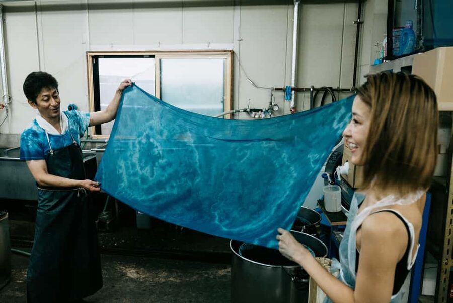 Natural Indigo Dyeing with Local Masters (Private Atelier) - What the instruction is like in English