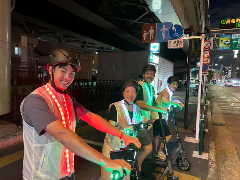 Night E-Scooter Ride to Tokyo Tower - No License Needed - A five-minute pause at Zojo-ji Temple