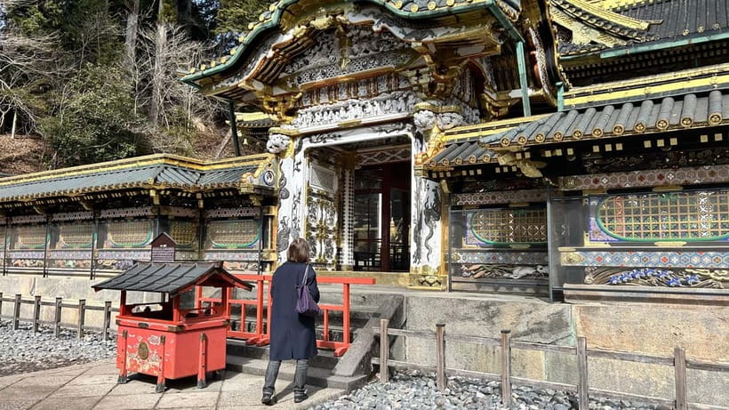 Nikko: Kegon Falls, Lake Chuzenji & Toshogu Temple - What the bilingual guide adds to a busy day