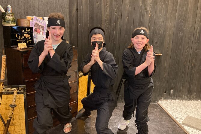 Ninja experience in Takayama - Special Course - Shuriken practice with real weight