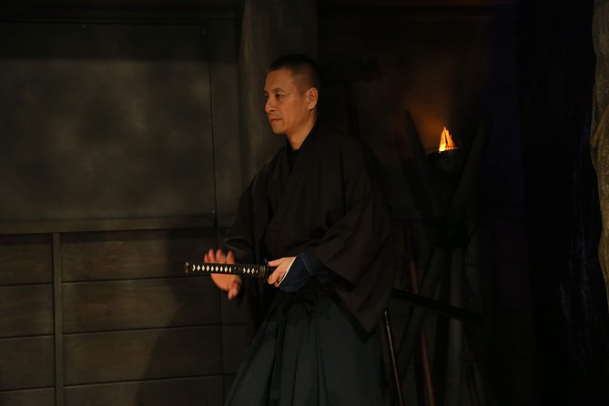 Ninja Samurai 2-hour hands-on lesson by Japanese master in Tokyo - A hands-on look at ninja and samurai training