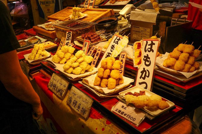 Nishiki Market Brunch Walking Tour (7 Tastings + Brunch) - Starting at Shijo Bridge and walking through Pontocho