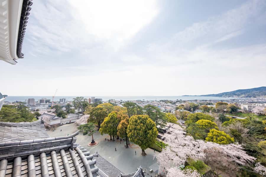 Odawara: Guided Ninja & Samurai Tour of Odawara Castle - Authentic armor in the Tokiwa Kimon Samurai Center