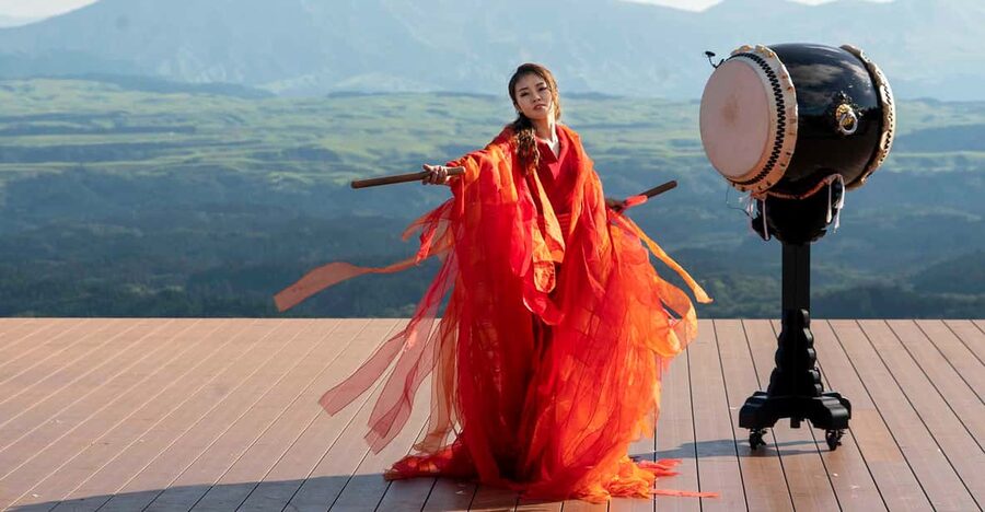 Open-air theater "Tao- no-Oka" Drum TAO Live performance - The Skyward Stage and its mountain view