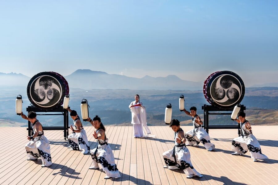 Open-air theater "Tao- no-Oka" Drum TAO Live performance - Is $30 a fair price?