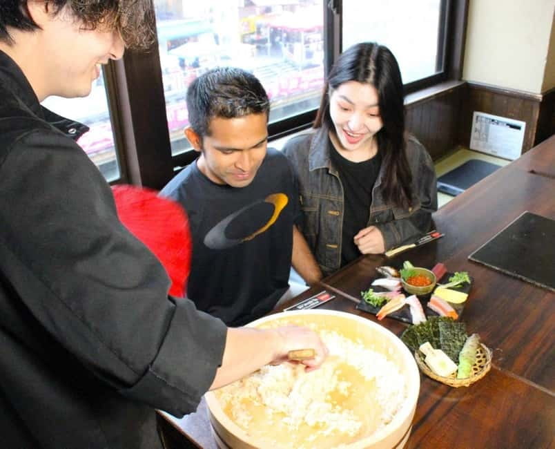 Osaka Dotonbori: Hand Roll Sushi Experience - Timing your visit in Osaka