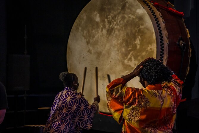 OSAKA:Feel the Power! Learn Taiko Drum from Professionals - Who will enjoy this most