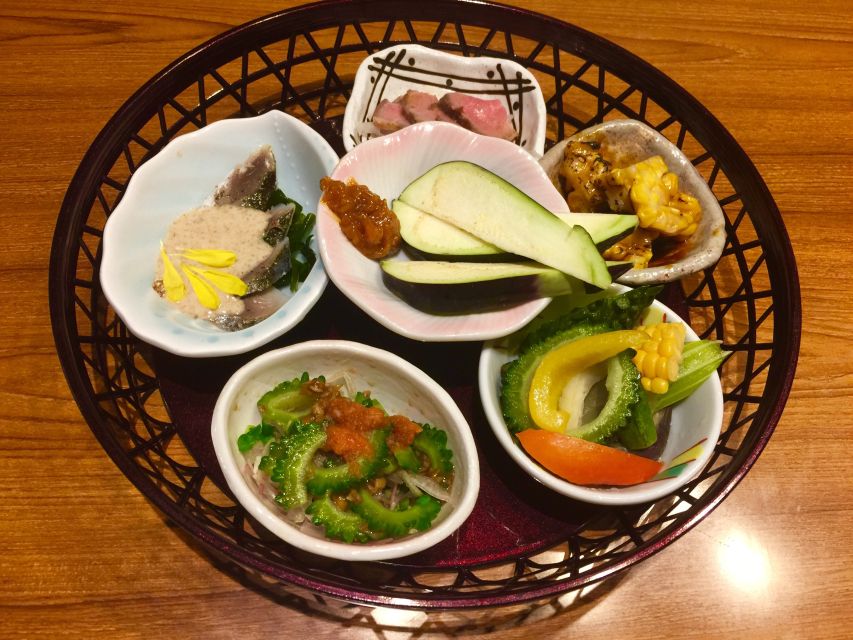 Osaka: Food Tour at Night with Tastings - Meeting at the Starbucks in Dotonbori