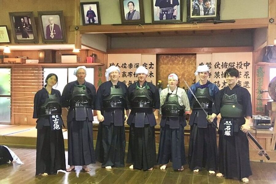 Osaka: Kendo Workshop Experience - The final bow, photographs, and a possible samurai meal