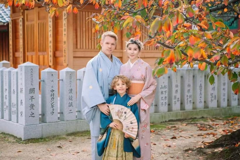 Osaka: Kimono or Yukata Rental &Photos Service Options - Dressing, accessories, and optional hairstyling