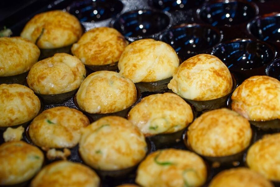 Osaka: Kuromon Market Food Walking Tour (6 stops, 6 tastes) - Dotonbori as the Grand Finish