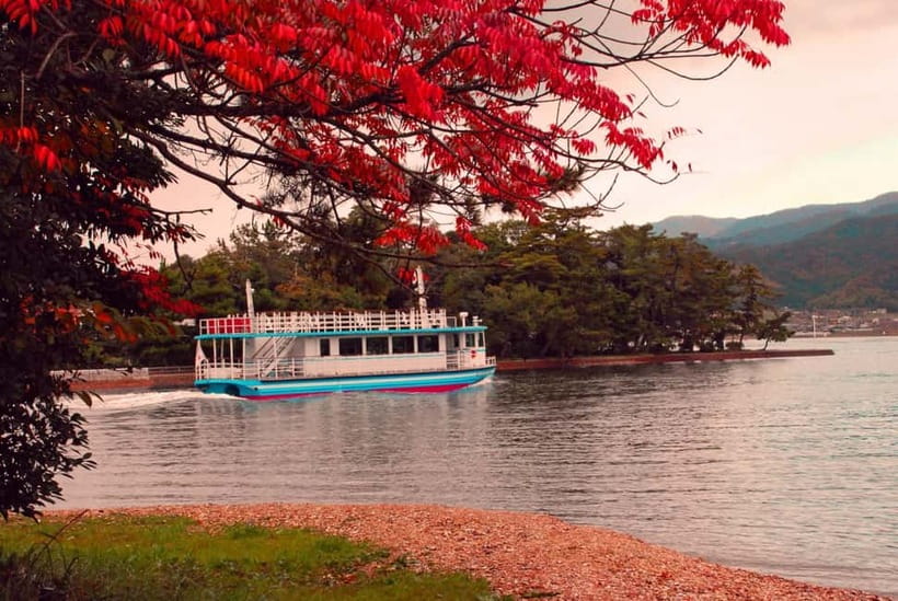 Osaka/Kyoto: Amanohashidate & Miyama Tour with Boat & Lunch - A substantial Japanese lunch near the bay