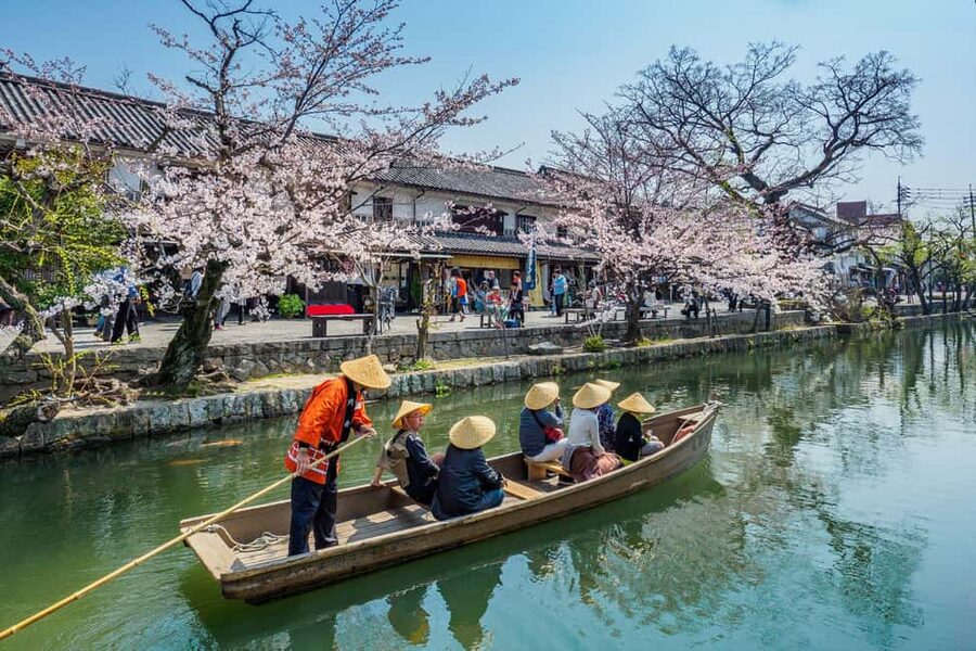 Osaka/Kyoto: Arashiyama, Nara Park, Fushimi Shrine Tour - The coach saves planning time, but costs you hours