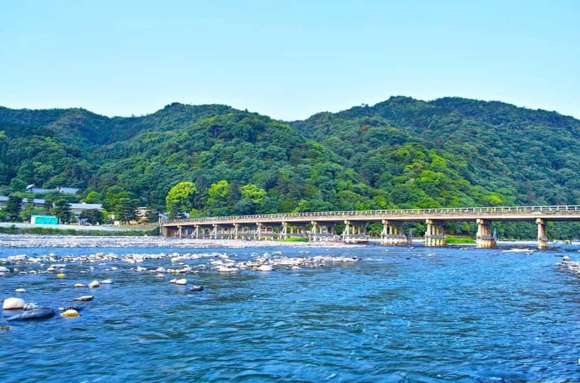 Osaka/Kyoto: Katsuoji, Kinkakuji, Arashiyama 1-Day Bus Tour - Why this day works for first-time Kyoto visitors