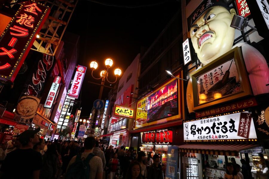 Osaka: Local Foodie Tour in Dotonbori and Shinsekai - The narrow alley that recalls old Osaka