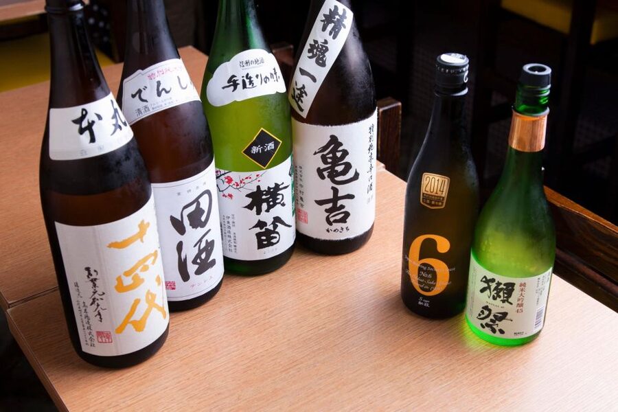 Osaka: Local Foodie Tour in Dotonbori and Shinsekai - Dotonbori, okonomiyaki, and a hands-on meal