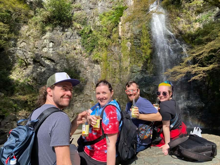 Osaka: Mino Forest Walk and Giant Waterfall with Local Lunch - Meeting your guide at Osaka Station