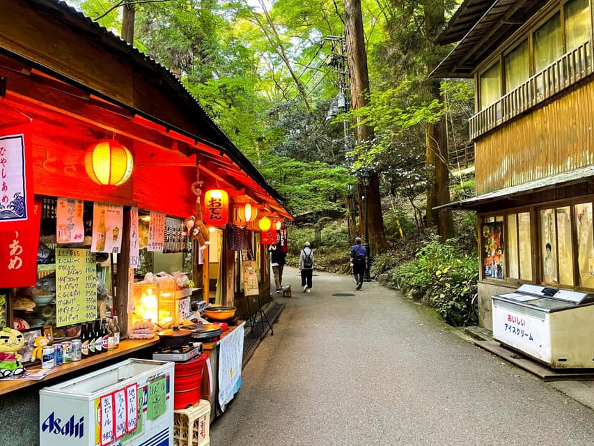 Osaka: Minoh, Katsuoji Temple, & Minoh Falls Full-day Tour - Katsuoji Temple and its Daruma-filled gardens