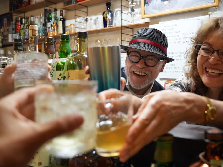 Osaka Morning Tour: Shitennoji Temple, Shinsekai &Doutonbori - Shinsekai: Osaka’s Retro Side