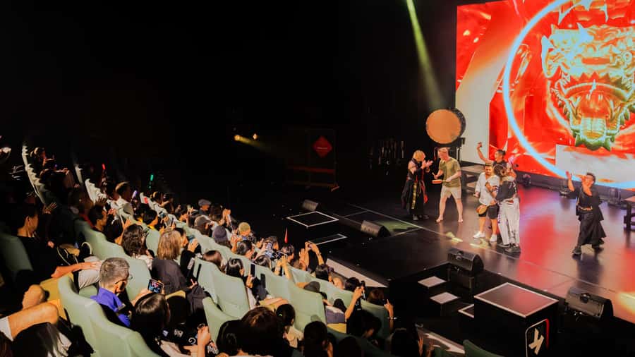 OSAKA NIGHT FUSION Japanese Taiko Kabuki Samurai Dance Show - What the 50-minute performance includes