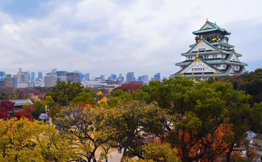 Osaka: Osaka Castle 3 hours Historical Walking Tour - Key points at a glance