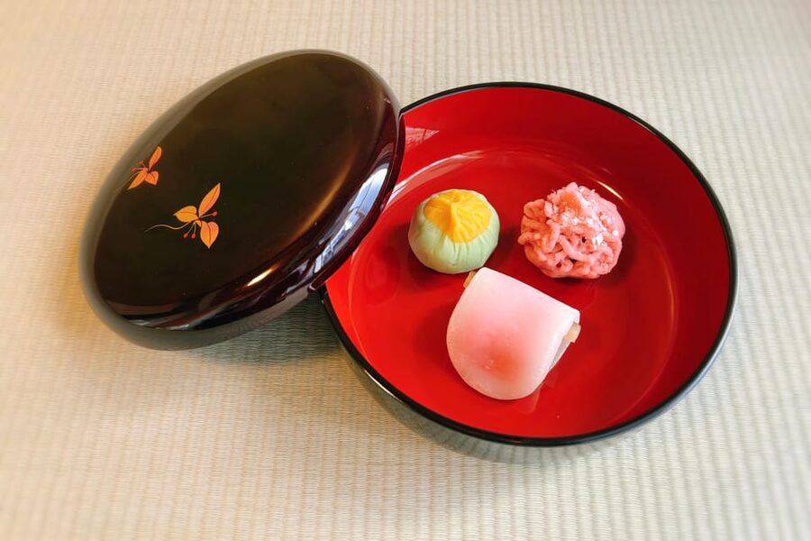 Osaka: Private Tea Ceremony and Calligraphy Experience - Learning the tea ceremony one step at a time