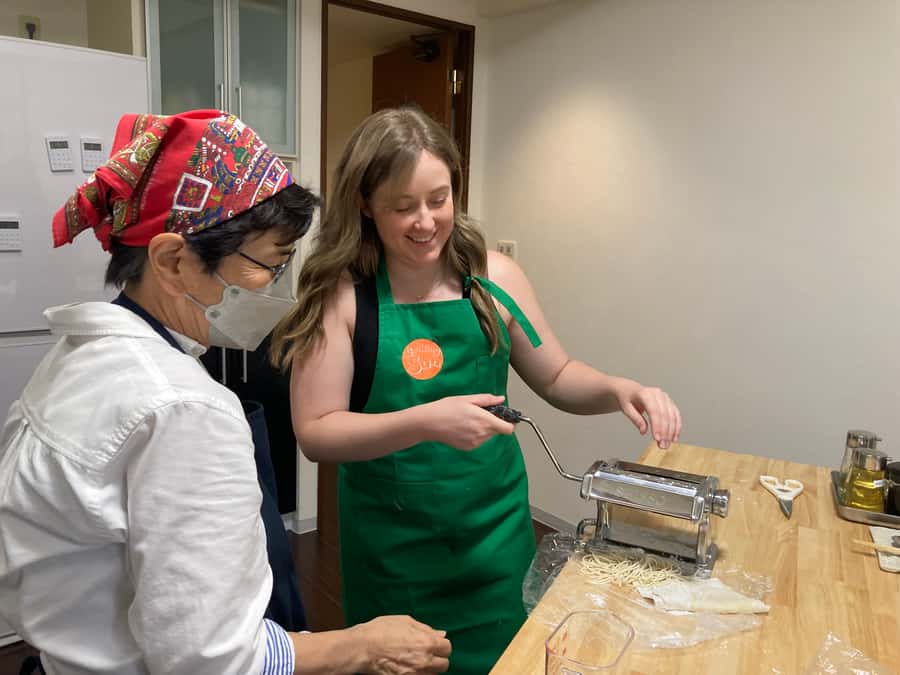 Osaka: Ramen and Gyoza Cooking Class in Dotonbori - Location and arrival advice in Dotonbori