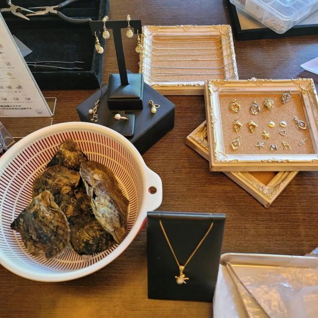 Osaka Shinsaibashi Pearl extraction experience - The pearl reveal and its natural quirks