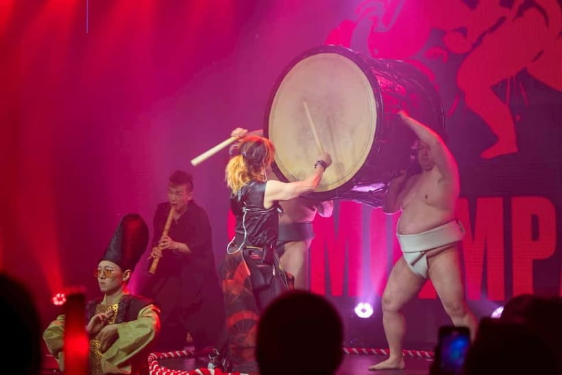 Osaka:SUMO BEATS SHOWCASE: Taiko Drum and Wagyu burger! - Your turn in the ring