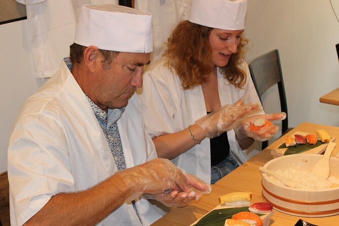 Osaka Sushi Making Experience - Making sushi in the heart of Dōtonbori