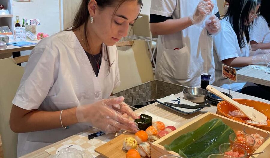Osaka: Sushi Making in Spacious Studio (SAME-DAY OK!) - Nigiri, gunkan, rolls, and temari sushi