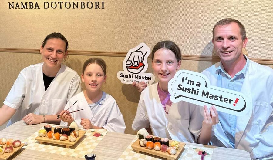Osaka: Sushi Making in Spacious Studio (SAME-DAY OK!) - The certificate and souvenir