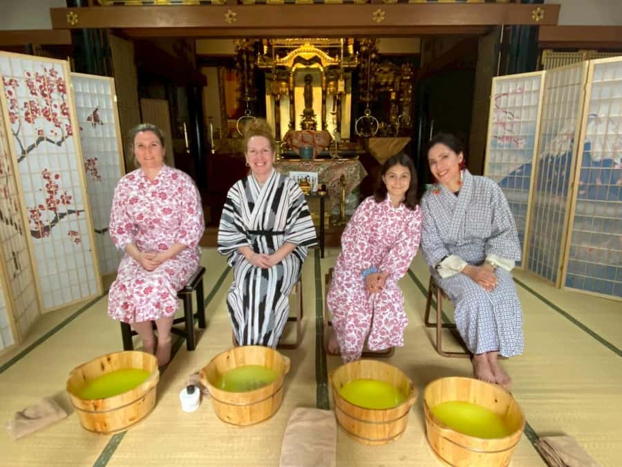Osaka Temple Cool Foot Bath & Matcha Experience〈45min〉 - Matcha, Wagashi, and Matcha Ice Cream