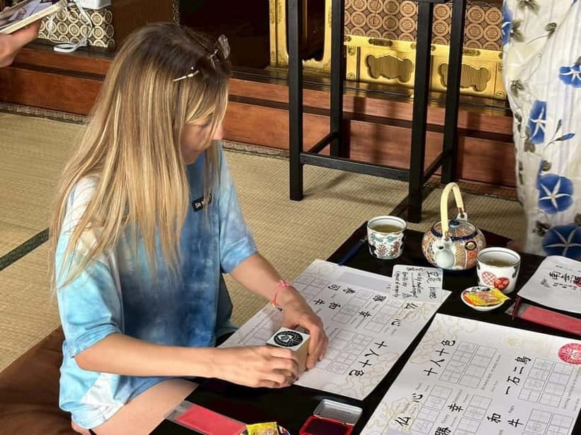 Osaka: Temple Tour and Traditional Calligraphy Lesson - Zazen: Clearing Space Before the Brush