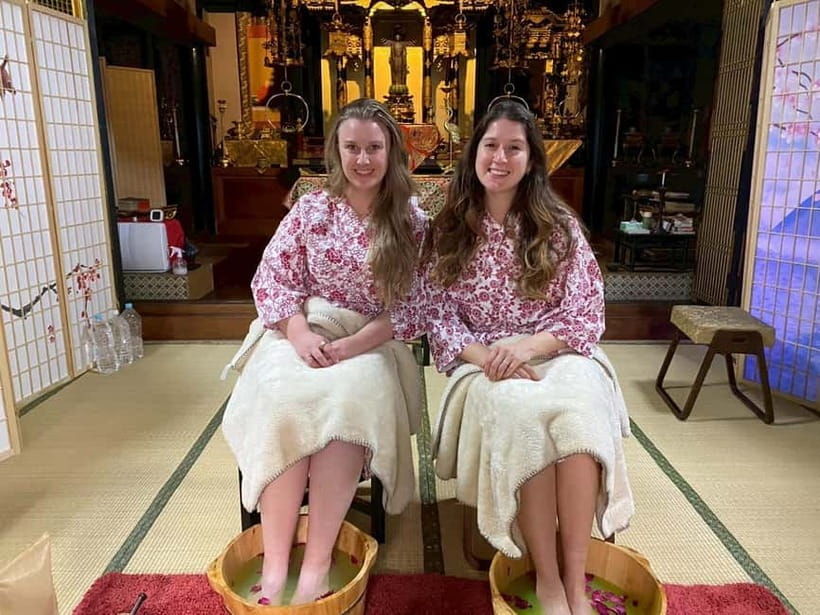 Osaka Temple :Warm Bamboo Oil Massage – Deep Restore〈90min〉 - Timing, language, and group details