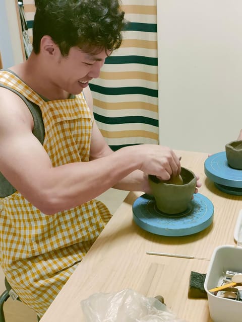 Osaka: Traditional Japanese Ceramics Private Experience - Working with Shigaraki clay