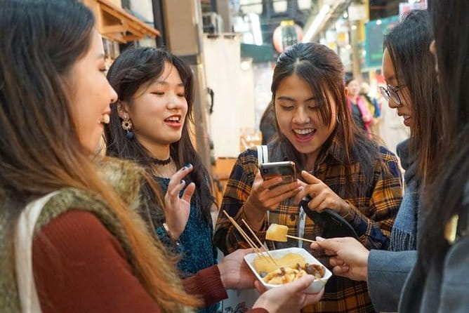 Osaka: Walking Tour to Local Gems, Food & Culture - Hōzenji Temple and a quieter Osaka