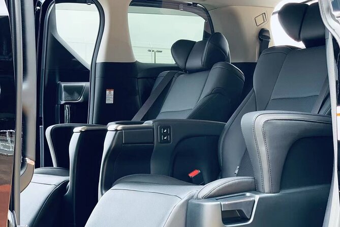 Private Haneda Airport (HND) to Central Tokyo City Transfer - Comfort, luggage, and family needs