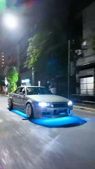 R34Skyline Daikoku PA Fast & Furious Private Experience - Autobacs Shinonome: a car shop with local flavor