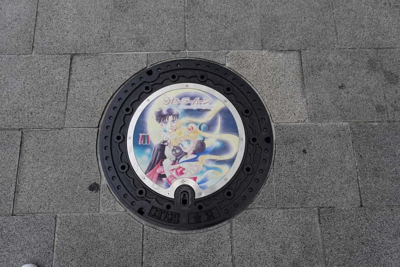 Sailor Moon Tour in Azabujuban, Tokyo - Matching anime scenes with real Tokyo streets