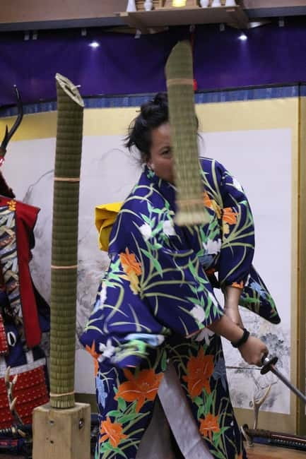 Samurai Armor & Sword experience with phot near Osaka Castle - Walking with a sword and practicing samurai manners