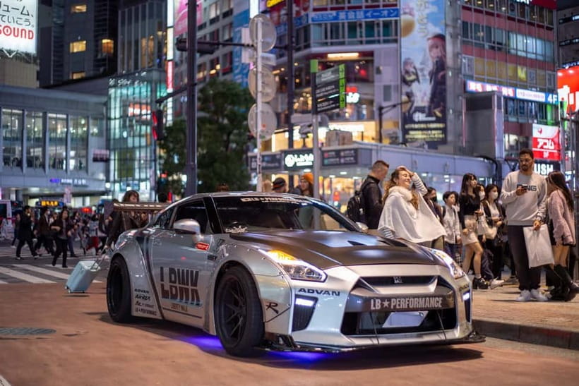 Shibuya City: Daikoku PA GT-R R35, R34, R33 or R32 Tour - Rainbow Bridge and Tokyo Tower photo moments